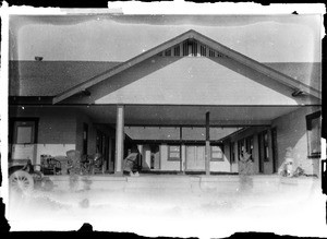 Front view of house in desert, ca.1900-1930