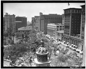 Panoramic view of downtown Los Angeles, showing Pershing Square and the Biltmore Hotel, ca.1935