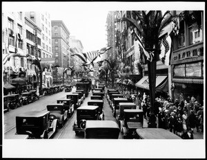 View of Broadway and 7th Street, looking south, ca.1925