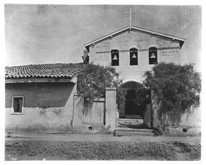 Exterior view of the Mission San Luis Obispo taken by the photographer Edward Vischer, before 1875