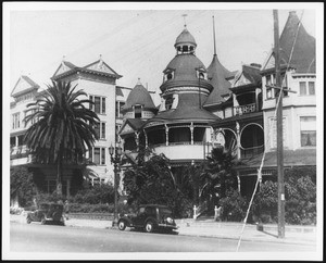 Melrose Hotel and the Hotel Richelieu on Grand Avenue between First Street and Second Street, 1946