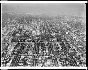 Aerial view of Lafayette Square in Los Angeles, looking north from Washington Boulevard, ca.1940