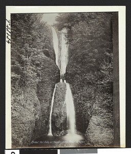 Bridal Veil Falls on the Columbia River, Oregon