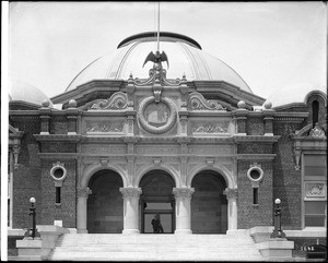 Exterior view of the facade of Los Angeles Natural History Museum (formerly Los Angeles County Historical Art Museum?), ca.1920