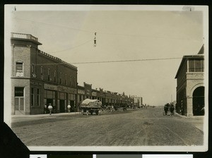 Main Street in El Centro, ca.1910