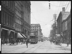 Third Street on the Road of a Thousand Wonders in Portland, Oregon