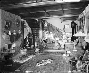 Interior of Mrs. Grebbel's residence in Pasadena, ca.1905