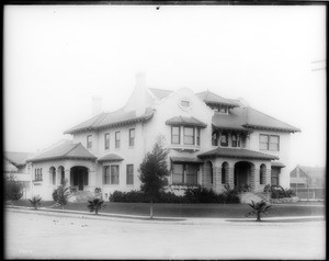 Exterior view of the Cuzner (Girzner?) residence on Harvard Boulevard at 21st Street, Los Angeles, 1880-1910