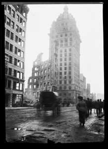 Earthquake damage to the Call Building in San Francisco