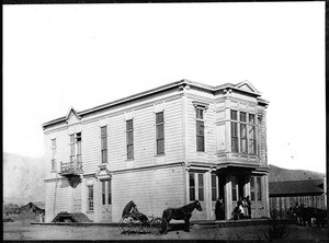 Barney Williams' store in Pasadena on the corner of Colorado Street and Fair Oaks Avenue, ca.1887