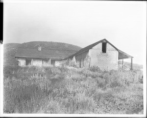 Exterior view of the Carrion Adobe in San Dimas, ca.1900