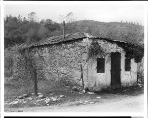 Exterior view of a Chinese store typical of the businesses during the mining days of 1849-1852