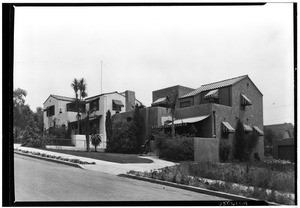 Exterior view of two Spanish-style homes in Glendale, June 3, 1906