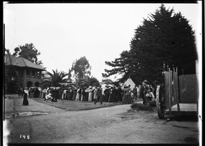 Refugee camp, showing a crowd of refugees, San Francisco, 1906