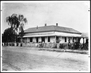 Exterior view of the Don Lopez Geronimo adobe ranch house, San Fernando Valley, 1898