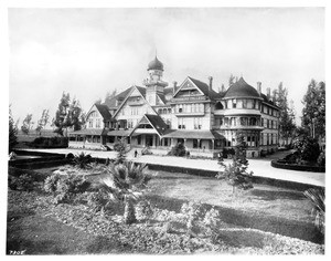 Exterior view of Lordsburg College, Lordsburg (La Verne), after 1891