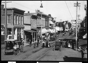 A street scene, Albany, Oregon