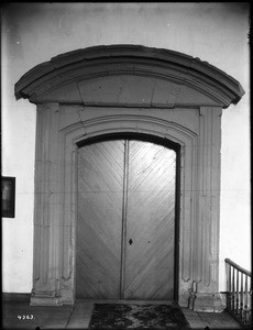 Doorway to the sacristy at Mission San Carlos Borromeo, Monterey, ca.1907