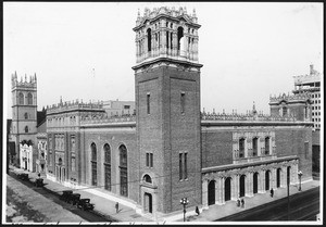 Close-up view of Methodist Episcopal Church at 8th and Hope Streets, April 1927