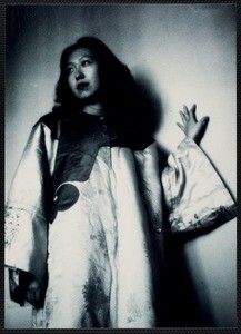Eileen Chang, ca. 1944