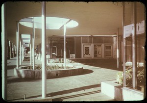 Palm Springs shopping center, Palm Springs, Calif., 1947