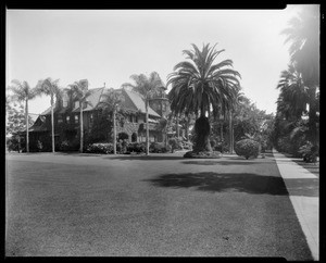 Doheny Mansion, Chester Place, Los Angeles, Calif., 1933