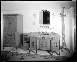 Bathroom, Doheny Mansion, Chester Place, Los Angeles, Calif., 1933