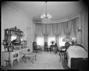 Bedroom, Doheny Mansion, Chester Place, Los Angeles, Calif., 1933