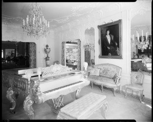 Music room, Doheny Mansion, Chester Place, Los Angeles, Calif., 1933