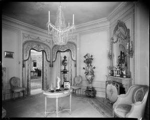 Reception room, Doheny Mansion, Chester Place, Los Angeles, Calif., 1933