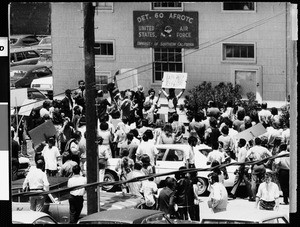 Students attempting to take over AFROTC building at USC, 1970