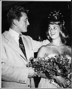 Kirk Douglas crowning Virginia Tongue as Helen of Troy, 1949