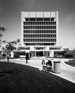 Inglewood City Hall, Calif., 1976