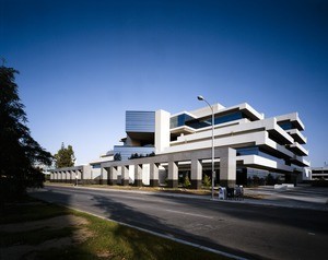 Kern County Administrative building, Bakersfield, Calif., 1992