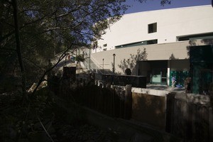 Carlson Family Theater, Viewpoint School, Calabasas, Calif., 2006