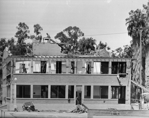 Building being demolished on Sherman campus