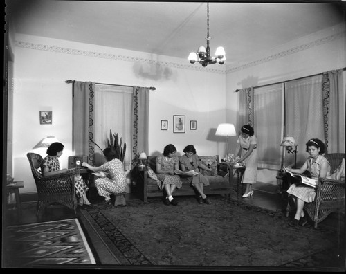 Students relaxing in sitting room