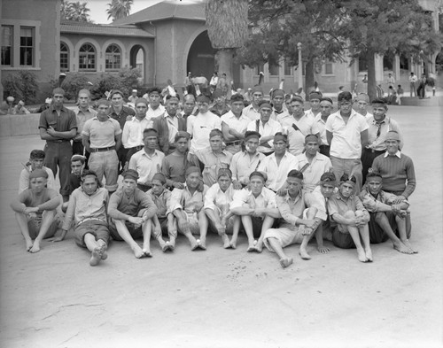 Group portrait of students on Sherman campus