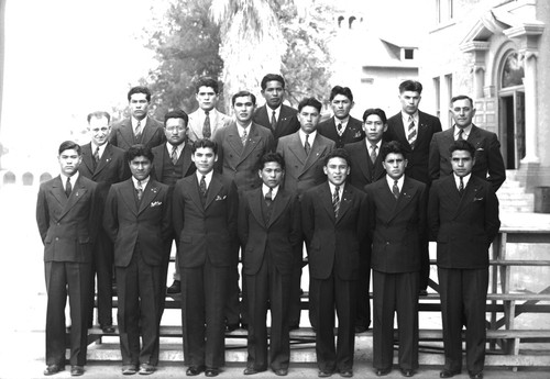 Members of Craftsman's club pose for photograph