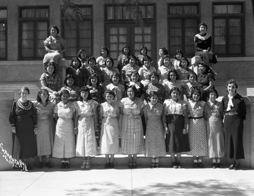 Group portrait of students on Sherman campus