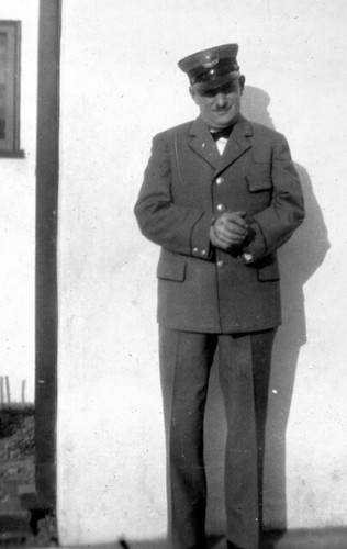 George Elkington, Salinas Post Office; Elkington Photo 85; Digital Photo ©Anne Happ Elkington
