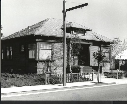 214 West Alisal, Salinas, CA, LH#616 © 1979 Billy Emery