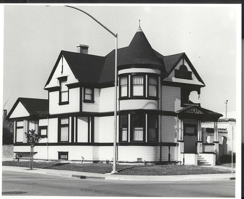 246 Capitol , Salinas, CA, LH#113 © 1979 Billy Emery