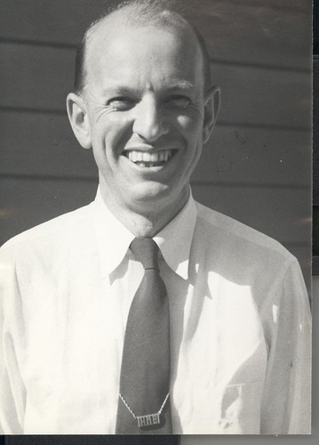 Dr. H. Benedict, Guayule Rubber Plant Project in Salinas, California, Ph 439, ©1940s RebaAlbery