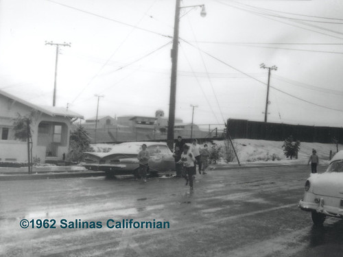 Snowfall in Salinas, California, Ph.801,©1962 Salinas Californian