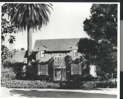 410 El Camino Real Road, CA Ph.754 ©1979 Billy Emery