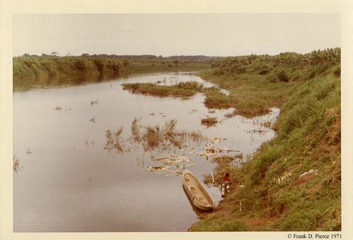 Banana Import Company, Dominican Republic, Pierce Photo 71, © 1971 Frank D. Pierce