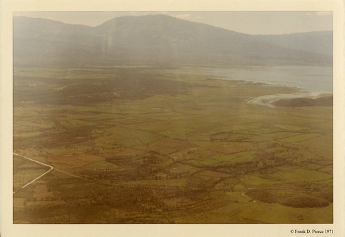 Banana Import Company, Dominican Republic, Pierce Photo 69, © 1971 Frank D. Pierce 1971
