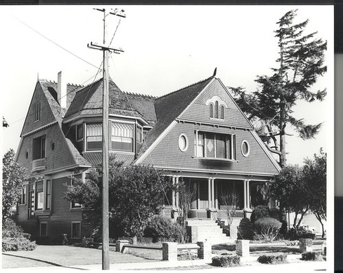 154 Central Avenue, Salinas, California, PH 132©1979 Billy Emery