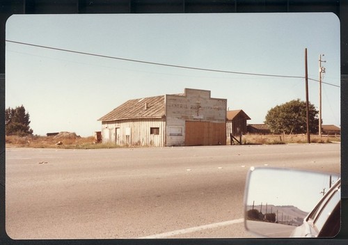 Confederate Corners, South Main Street at Hitchcock Road. Ph 765 ©1980 Merle Pearson